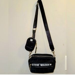 Steve Madden Black Crossbody Bag Set Execellent Conditon
